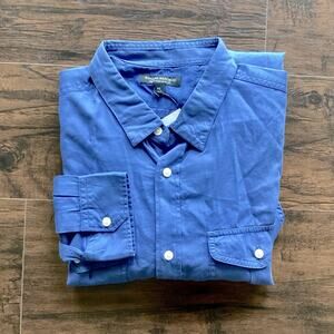 Banana Republic Soft Wash Button Down Shirt